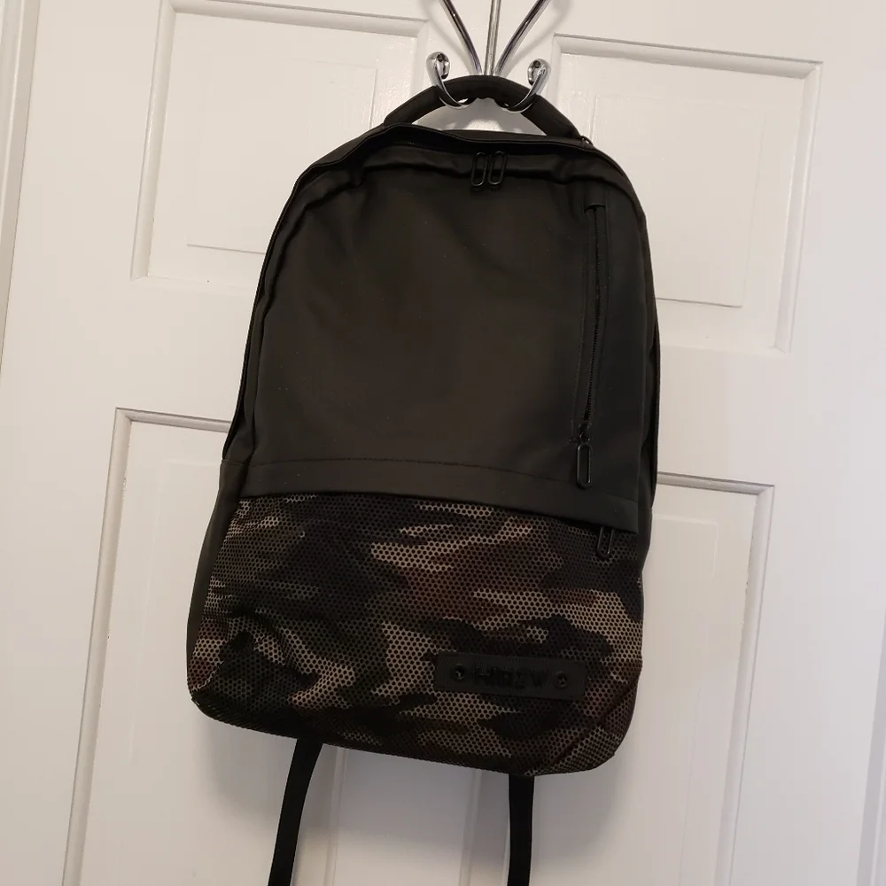 NWT Himz Warrior Camoprint Unisex Backpack/Laptop Bag, School, Work, Gym